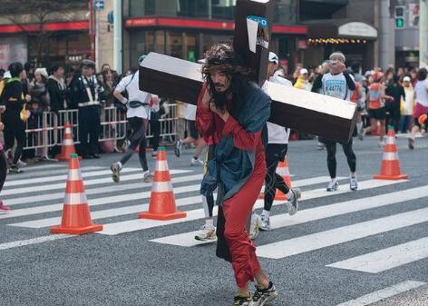 東京マラソン2017 イエス・キリスト 仮装